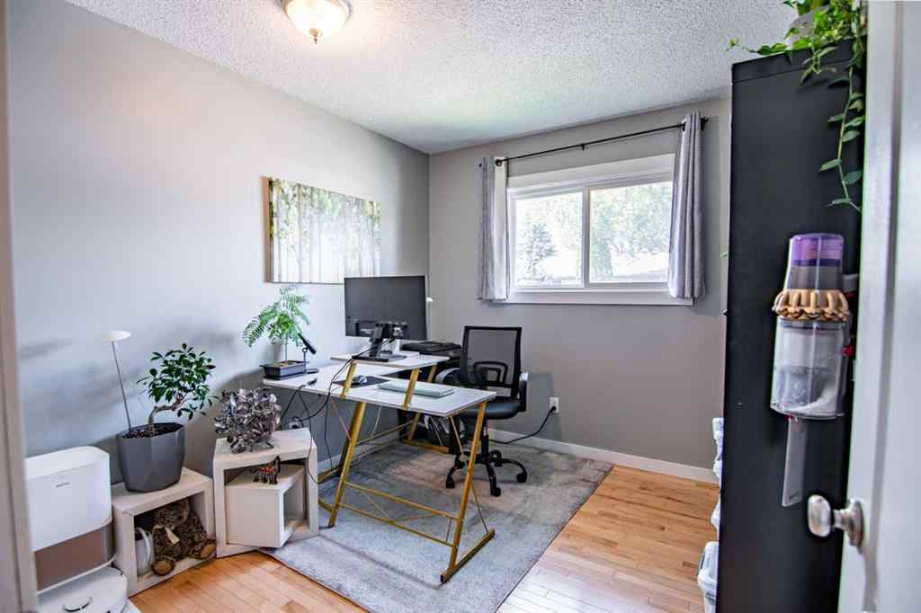 MLS® A2255572 - 129 Wiltshire Boulevard  in West Park Red Deer, Residential
