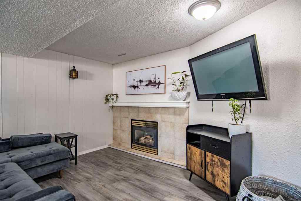 MLS® A2255572 - 129 Wiltshire Boulevard  in West Park Red Deer, Residential