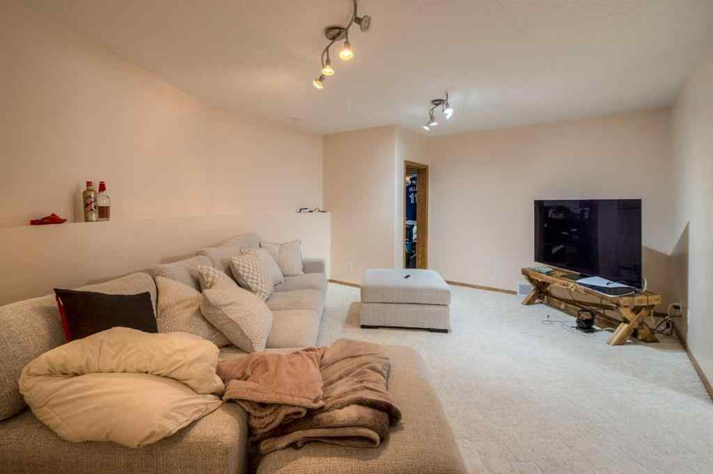 MLS® A2255577 - 2311 11 Street  in NONE Coaldale, Residential