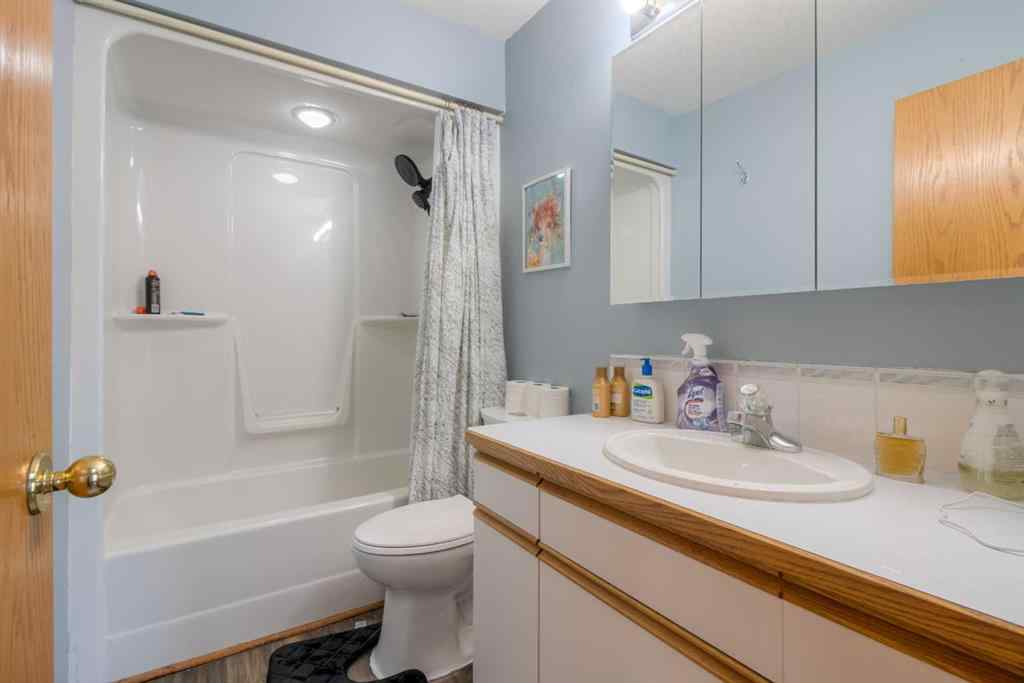 MLS® A2255577 - 2311 11 Street  in NONE Coaldale, Residential