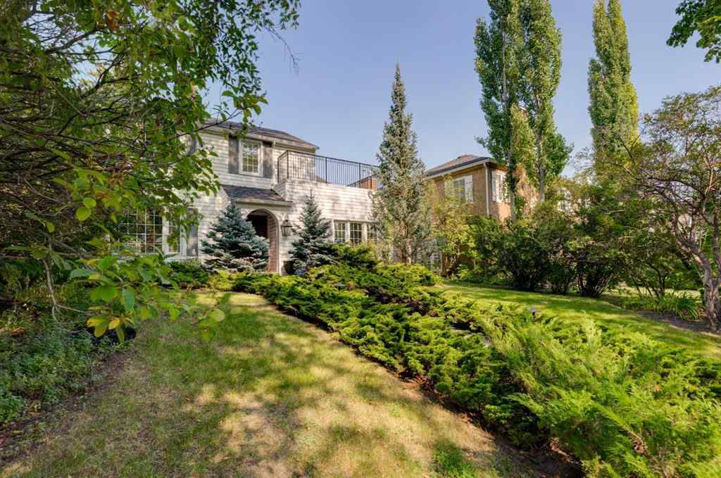 MLS® A2255585 - 1332 Frontenac Avenue SW in Upper Mount Royal Calgary, Residential