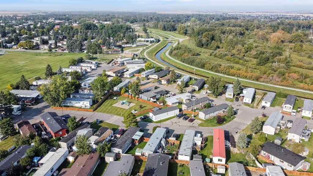 MLS® A2255592 - 312 Aurora Drive  in NONE High River, Mobile