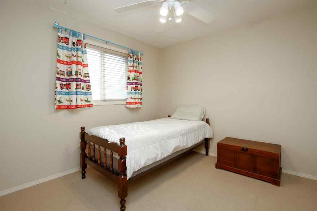MLS® A2255594 - 5857 Park Street  in Panorama Estates Blackfalds, Residential