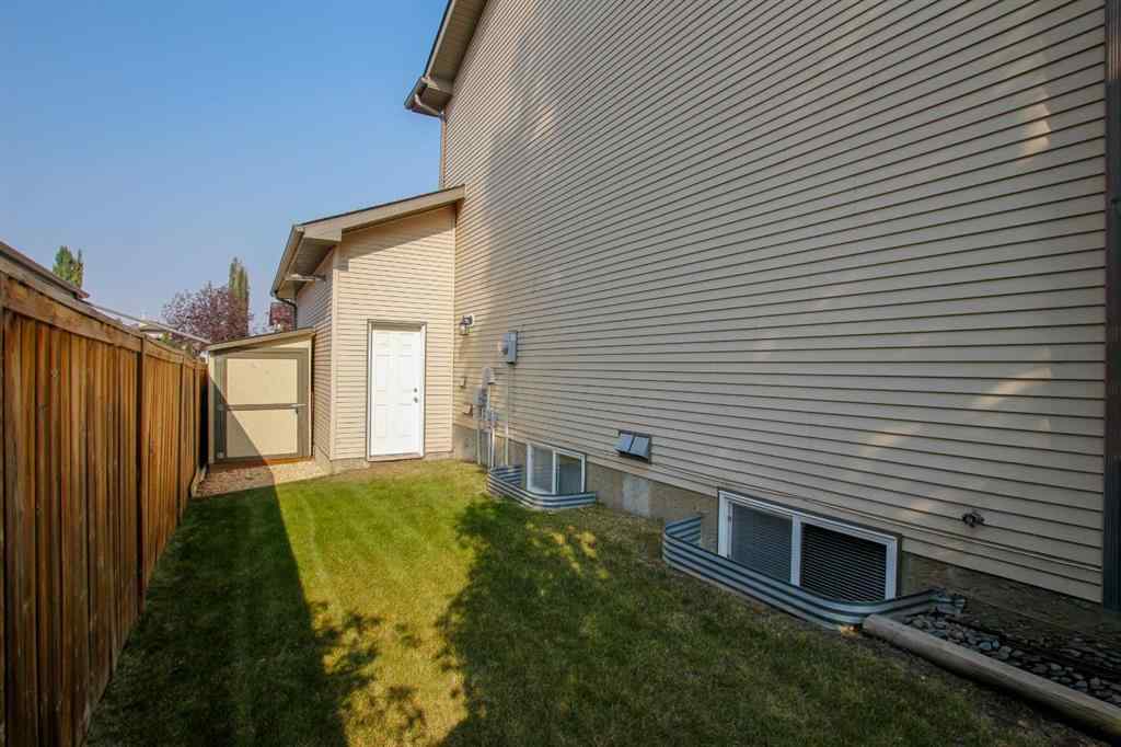 MLS® A2255594 - 5857 Park Street  in Panorama Estates Blackfalds, Residential
