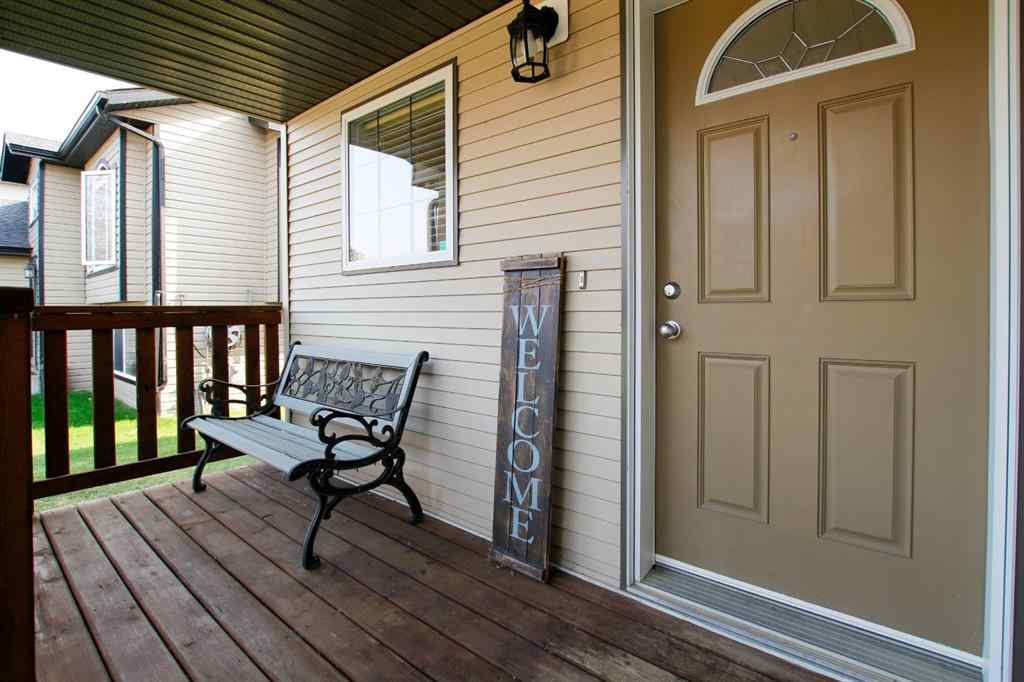 MLS® A2255594 - 5857 Park Street  in Panorama Estates Blackfalds, Residential