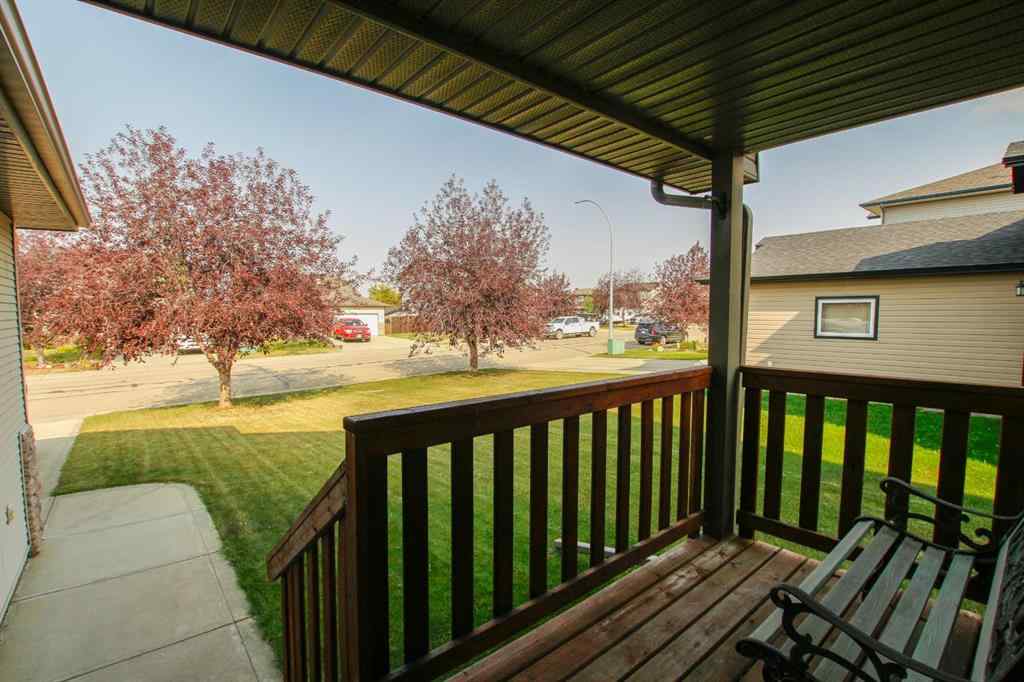 MLS® A2255594 - 5857 Park Street  in Panorama Estates Blackfalds, Residential