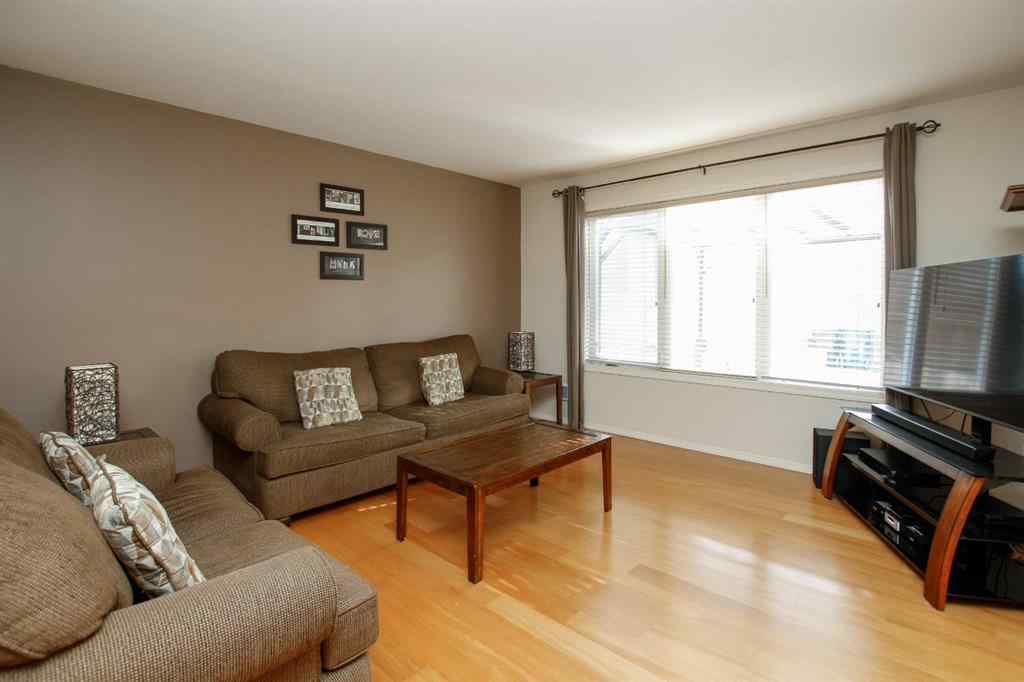 MLS® A2255594 - 5857 Park Street  in Panorama Estates Blackfalds, Residential