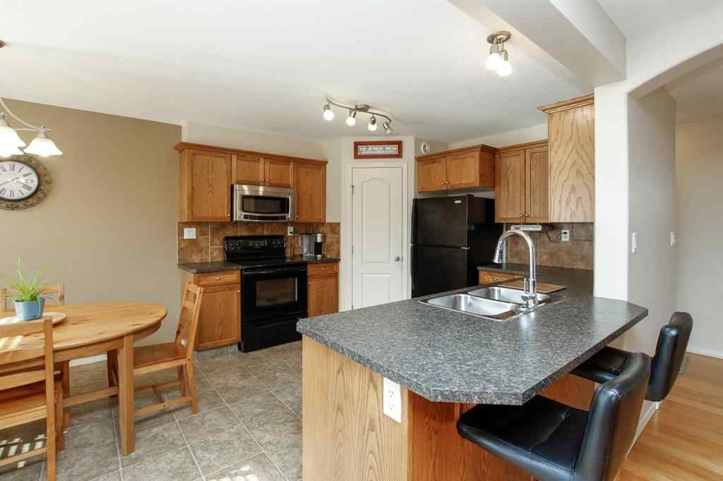MLS® A2255594 - 5857 Park Street  in Panorama Estates Blackfalds, Residential