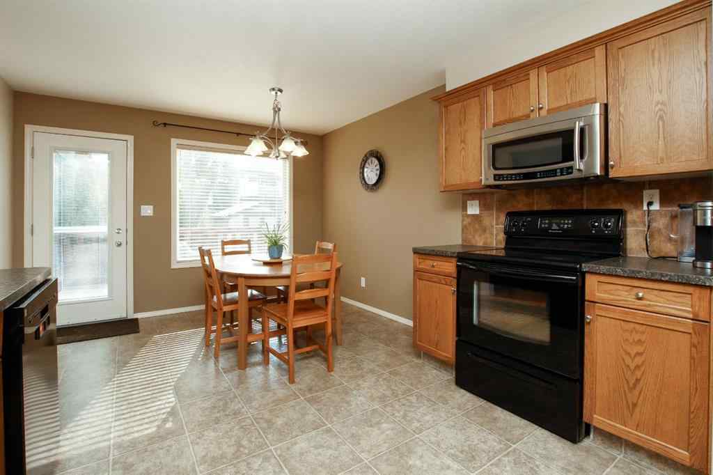 MLS® A2255594 - 5857 Park Street  in Panorama Estates Blackfalds, Residential