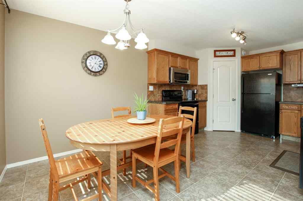 MLS® A2255594 - 5857 Park Street  in Panorama Estates Blackfalds, Residential