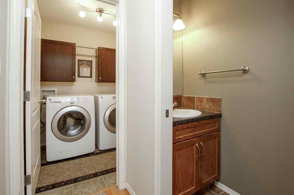 MLS® A2255594 - 5857 Park Street  in Panorama Estates Blackfalds, Residential