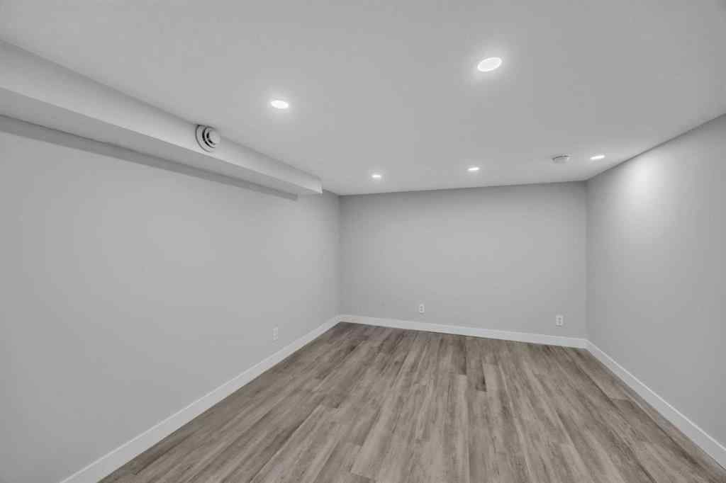 MLS® A2255595 - 124 Templeridge Close NE in Temple Calgary, Residential