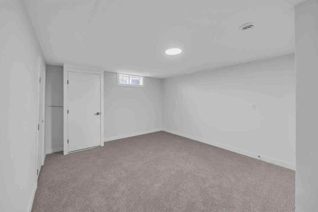 MLS® A2255595 - 124 Templeridge Close NE in Temple Calgary, Residential