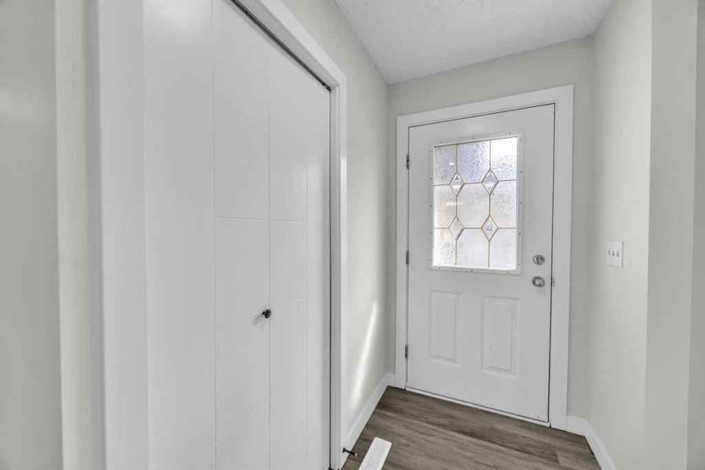MLS® A2255595 - 124 Templeridge Close NE in Temple Calgary, Residential