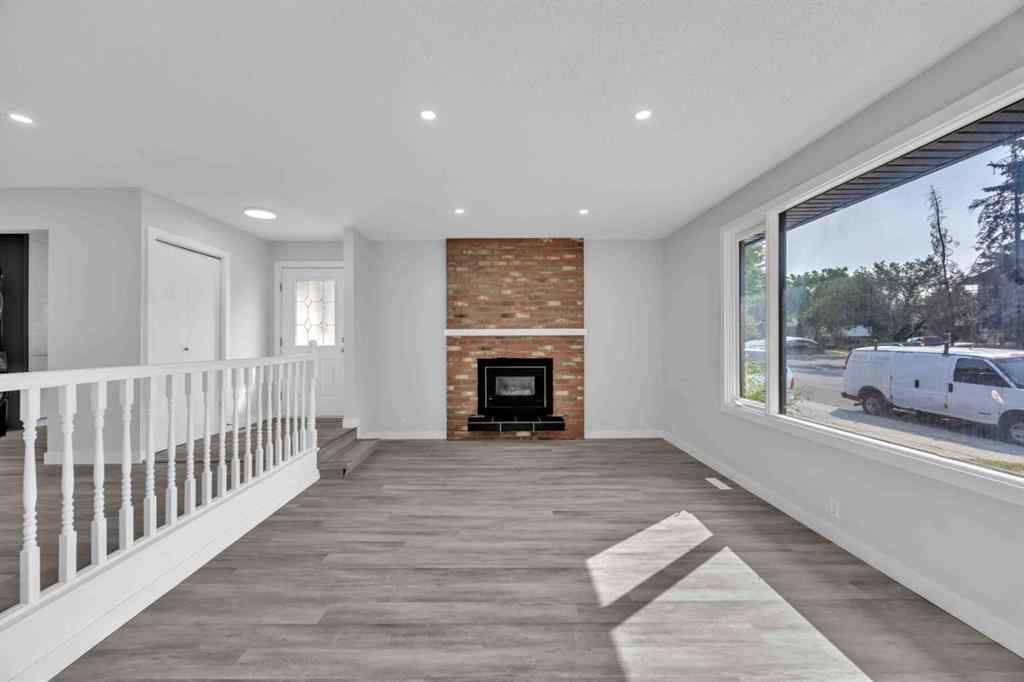 MLS® A2255595 - 124 Templeridge Close NE in Temple Calgary, Residential