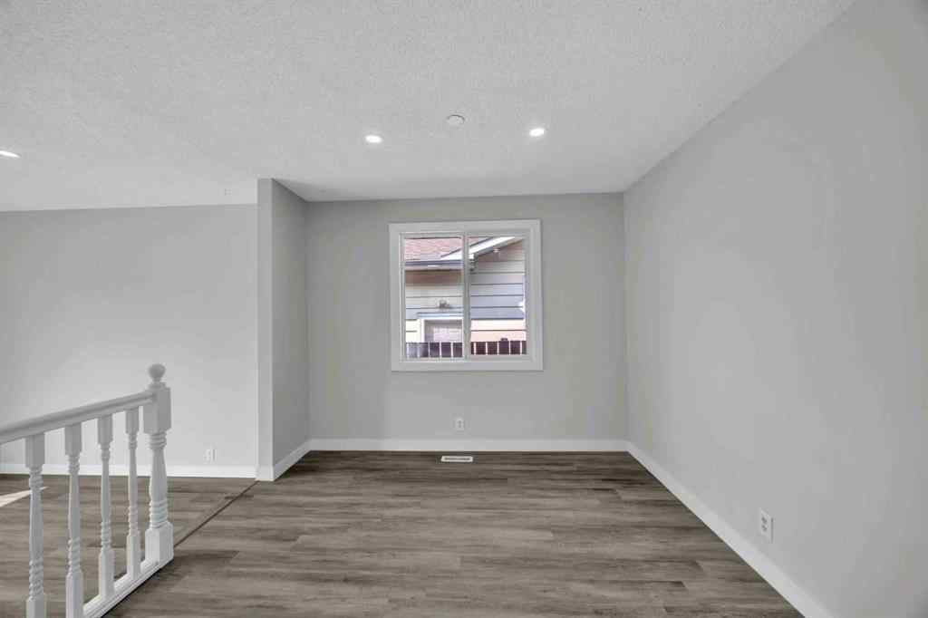 MLS® A2255595 - 124 Templeridge Close NE in Temple Calgary, Residential