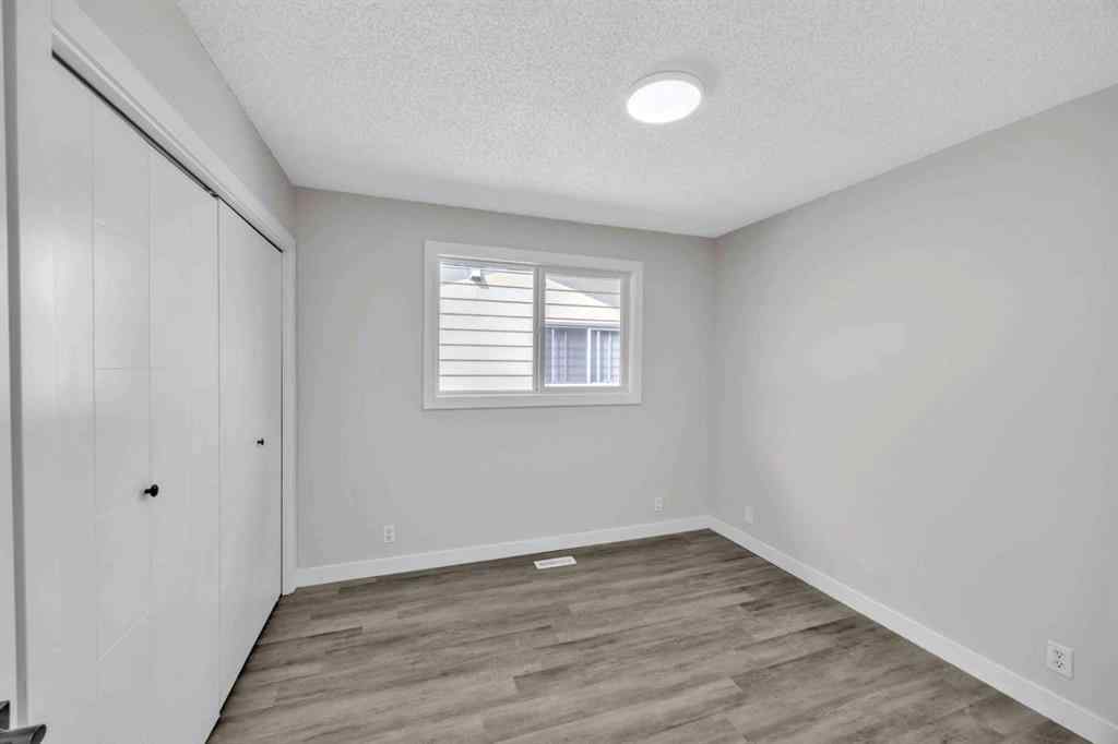 MLS® A2255595 - 124 Templeridge Close NE in Temple Calgary, Residential