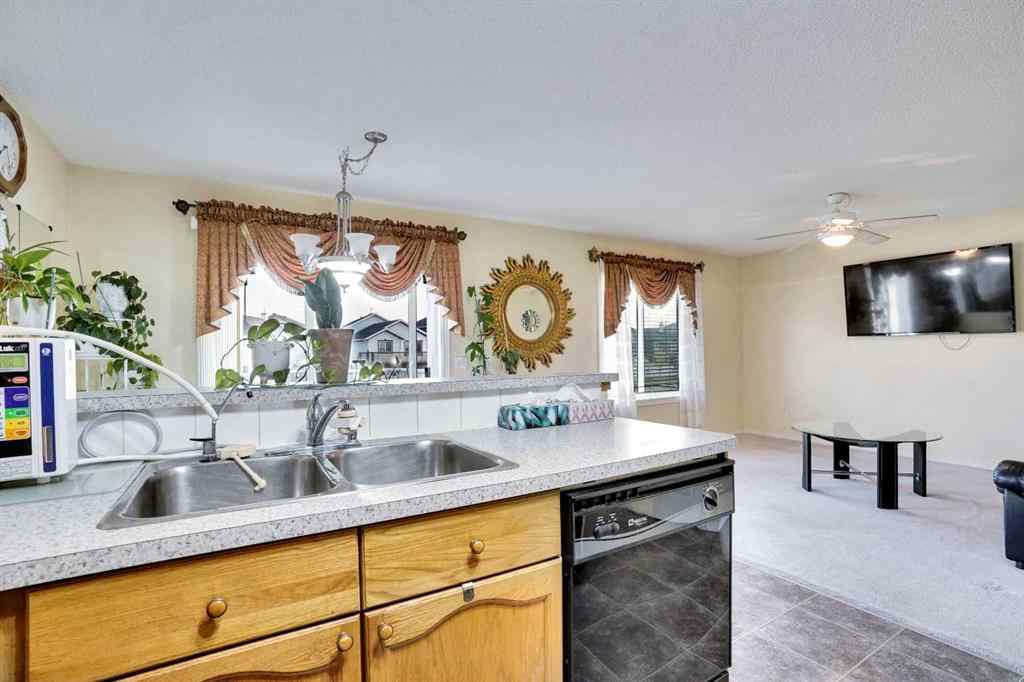 MLS® A2255596 - 27 Saddlemont Manor NE in Saddle Ridge Calgary, Residential