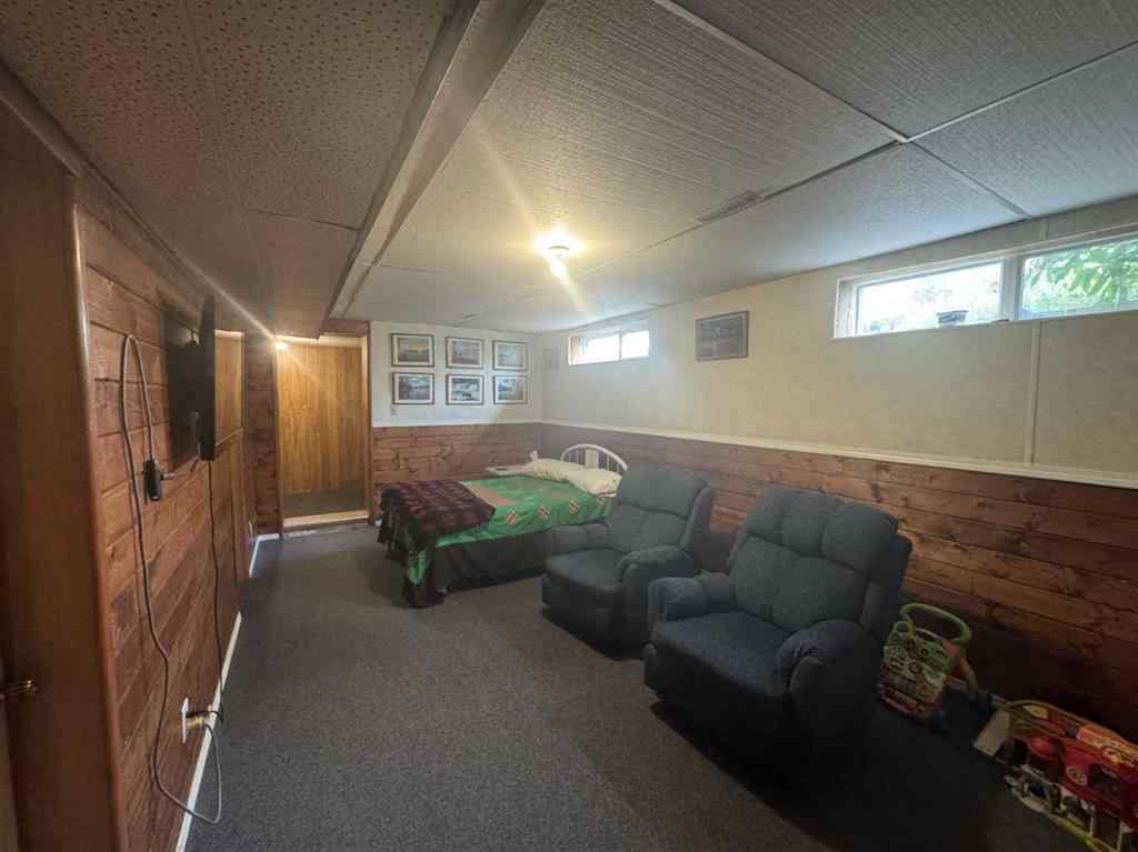 MLS® A2255597 - 709 2 Avenue  in NONE Loon Lake, Residential