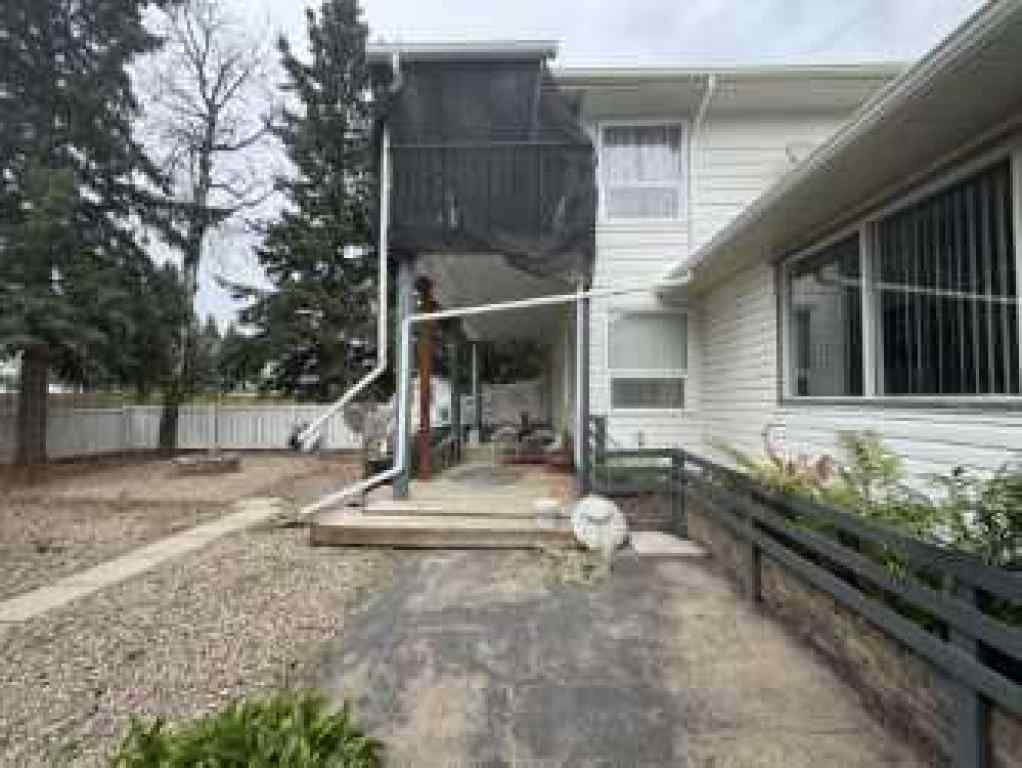 MLS® A2255597 - 709 2 Avenue  in NONE Loon Lake, Residential