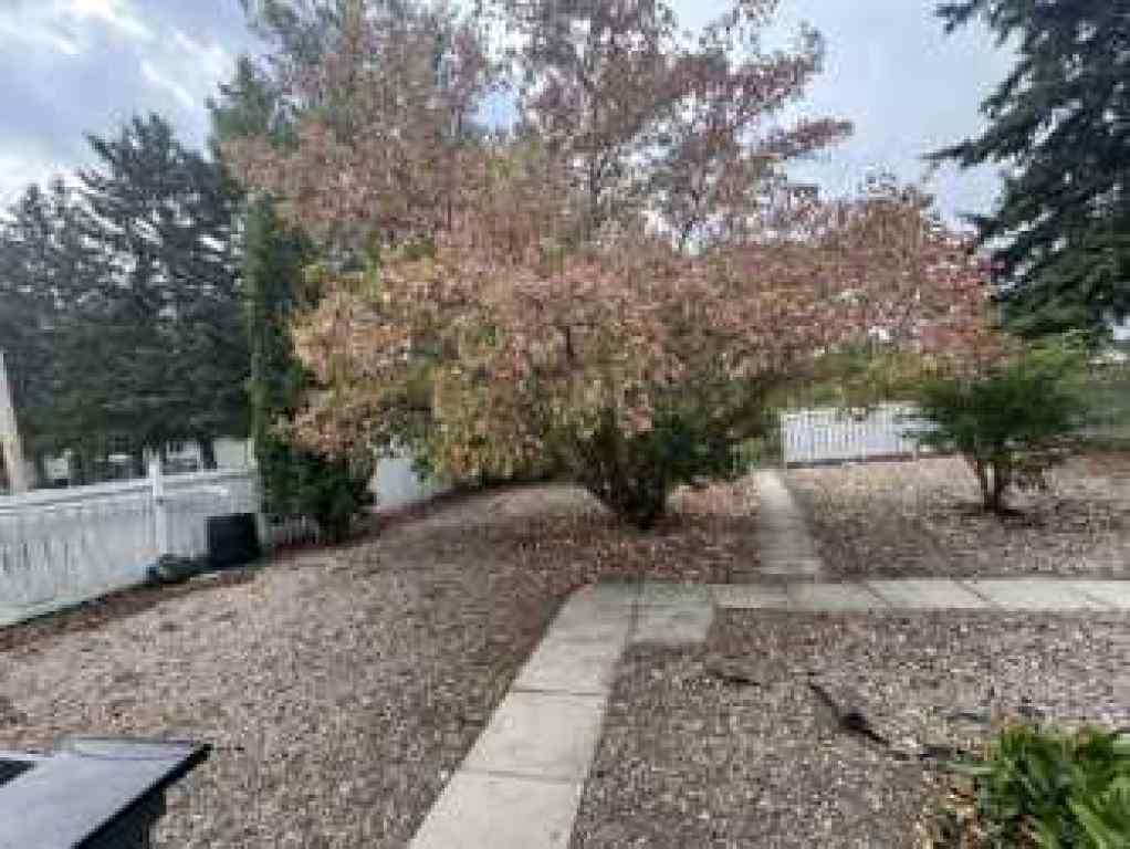 MLS® A2255597 - 709 2 Avenue  in NONE Loon Lake, Residential