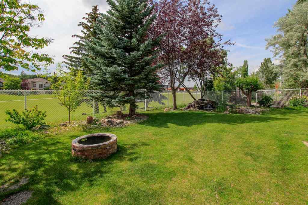 MLS® A2255598 - 49 Leung Close  in Lancaster Green Red Deer, Residential