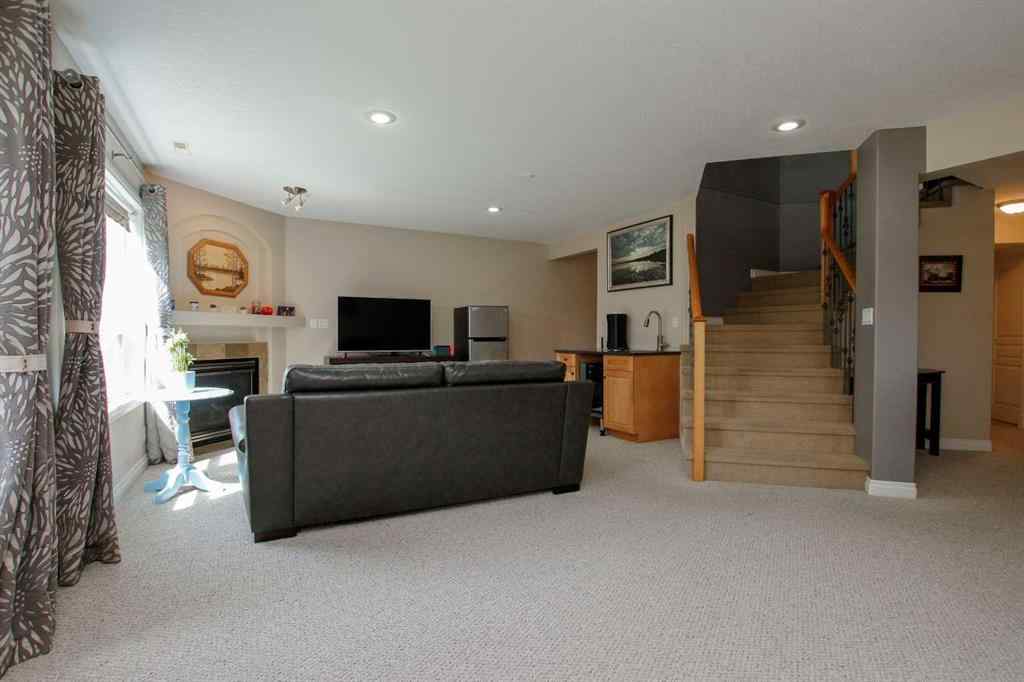 MLS® A2255598 - 49 Leung Close  in Lancaster Green Red Deer, Residential