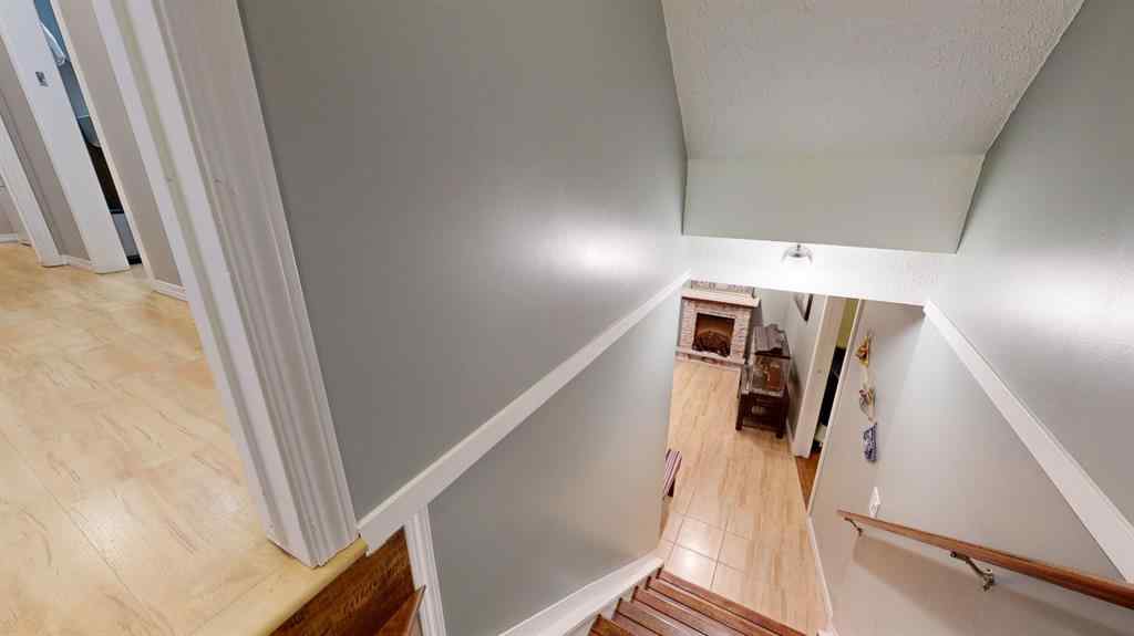 MLS® A2255599 - 9209 129 Avenue  in Crystal Lake Estates Grande Prairie, Residential