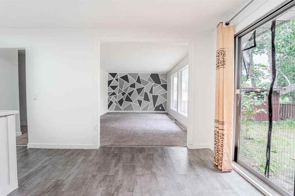 MLS® A2255602 - 528 Whitehill Place NE in Whitehorn Calgary, Residential