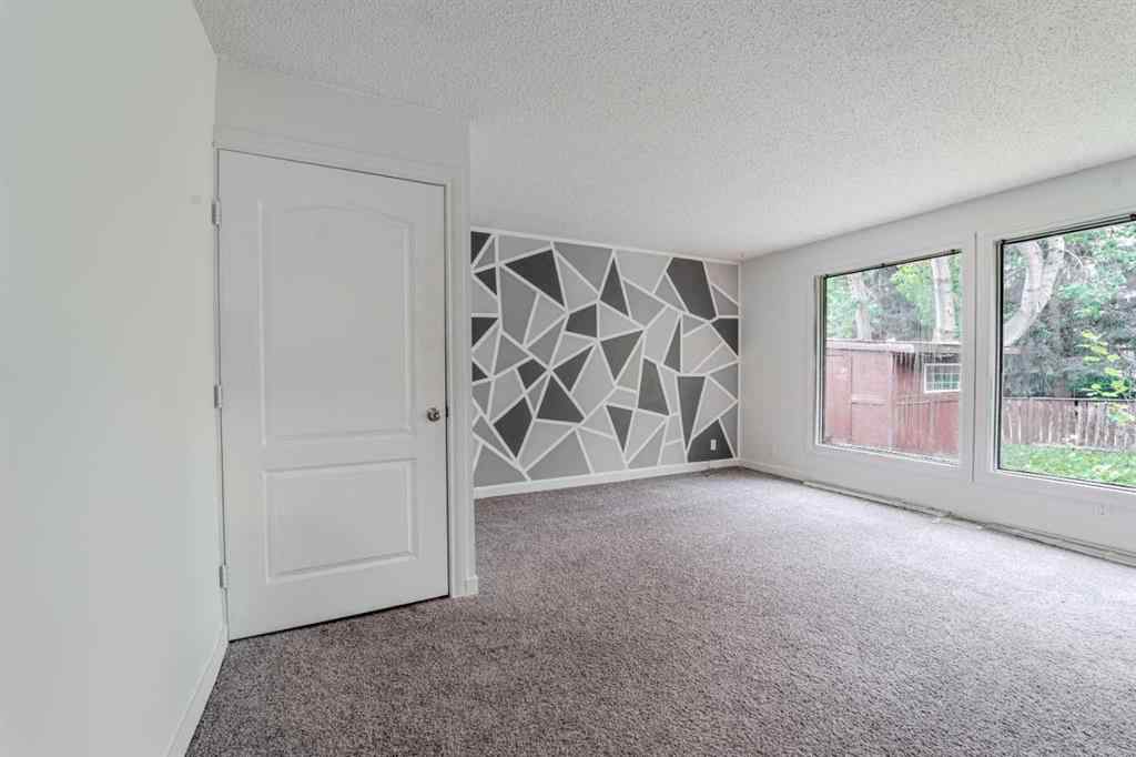 MLS® A2255602 - 528 Whitehill Place NE in Whitehorn Calgary, Residential