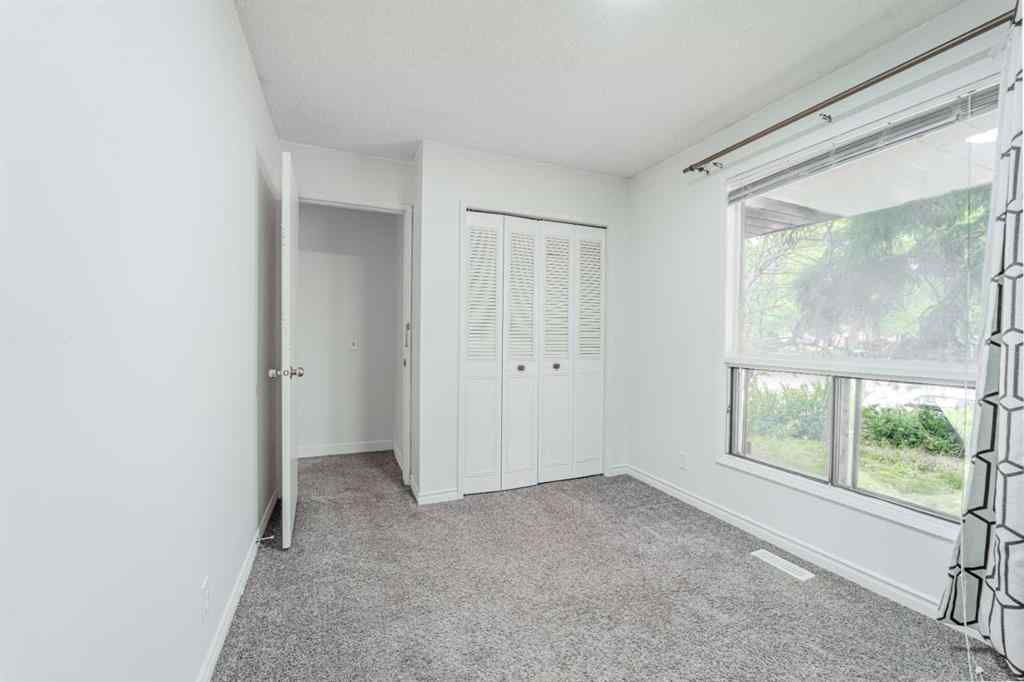 MLS® A2255602 - 528 Whitehill Place NE in Whitehorn Calgary, Residential