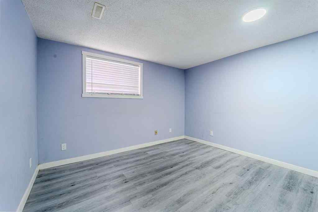 MLS® A2255602 - 528 Whitehill Place NE in Whitehorn Calgary, Residential