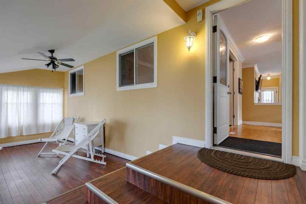 MLS® A2255605 - 136 Rundleridge Way NE in Rundle Calgary, Residential