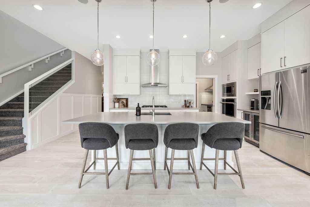 MLS® A2255607 - 45 West Grove Way SW in West Springs Calgary, Residential