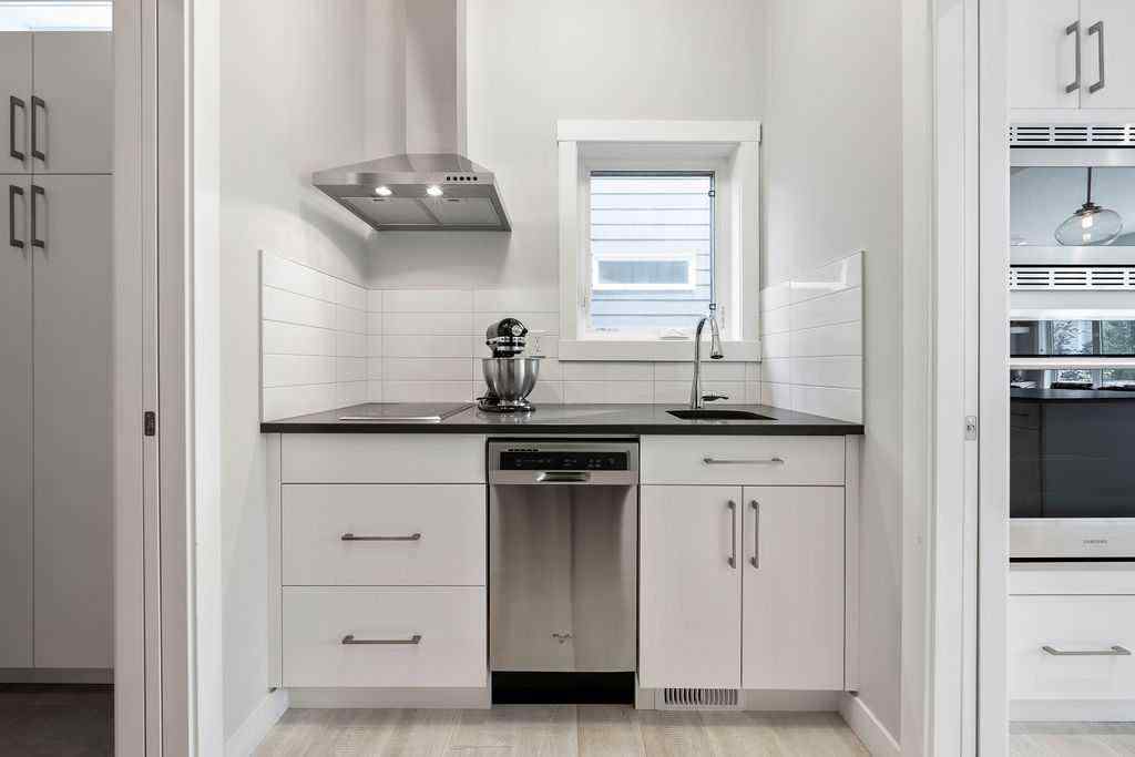 MLS® A2255607 - 45 West Grove Way SW in West Springs Calgary, Residential