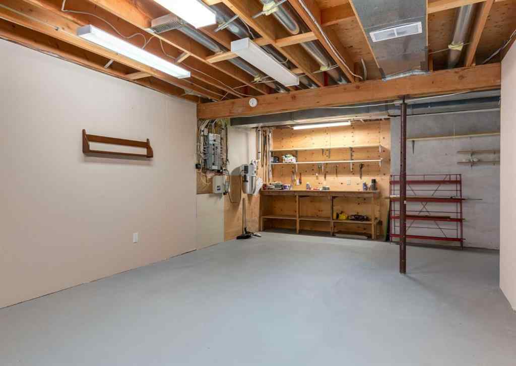 MLS® A2255612 - 135 Shawnee Manor SW in Shawnee Slopes Calgary, Residential