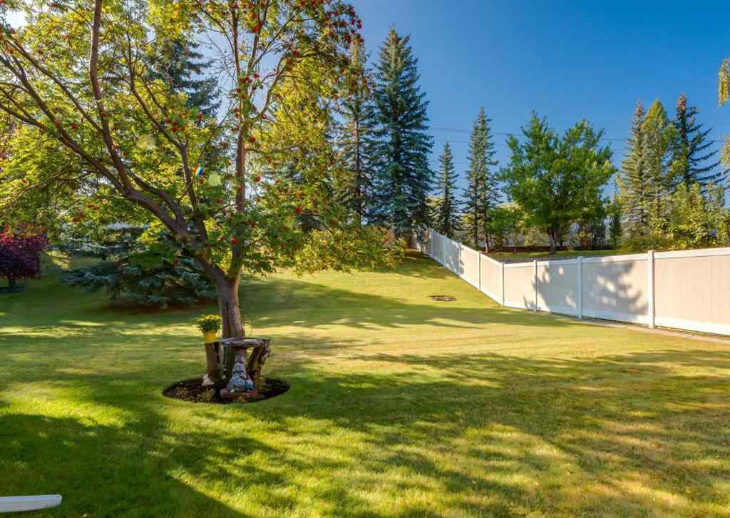 MLS® A2255612 - 135 Shawnee Manor SW in Shawnee Slopes Calgary, Residential