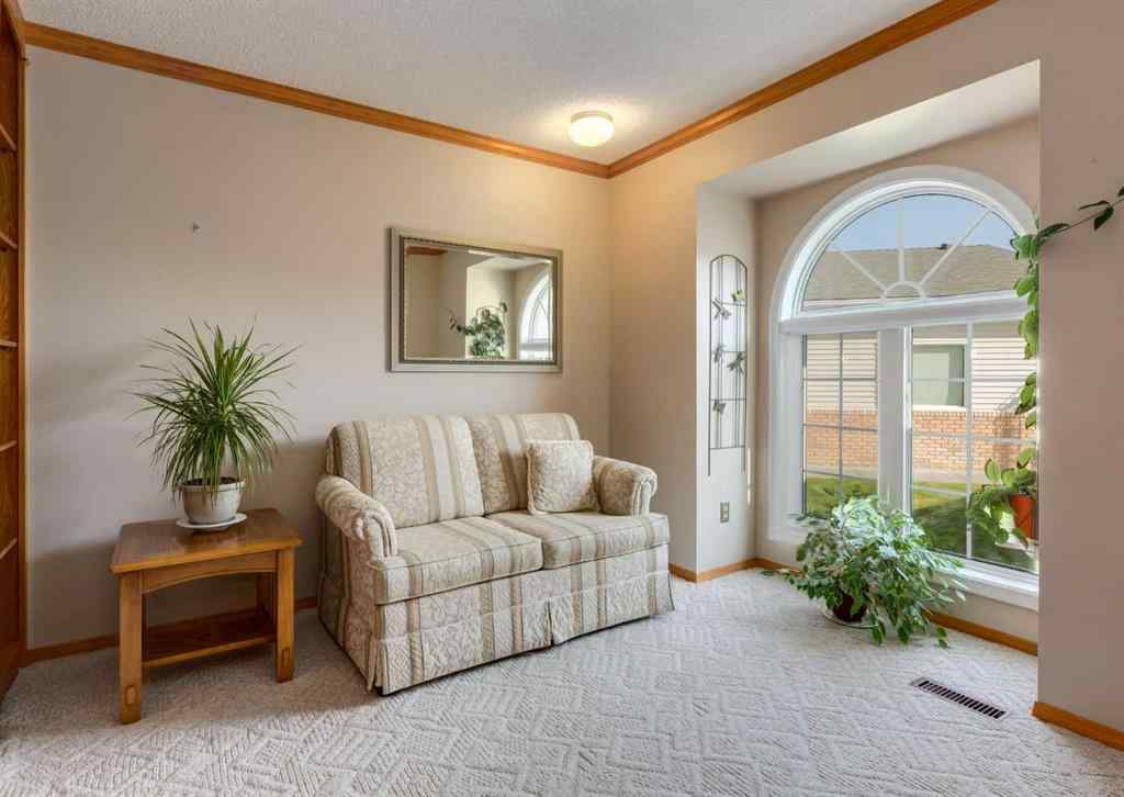 MLS® A2255612 - 135 Shawnee Manor SW in Shawnee Slopes Calgary, Residential