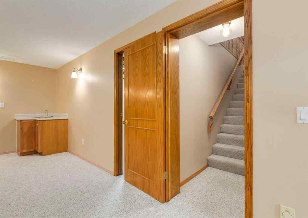 MLS® A2255612 - 135 Shawnee Manor SW in Shawnee Slopes Calgary, Residential