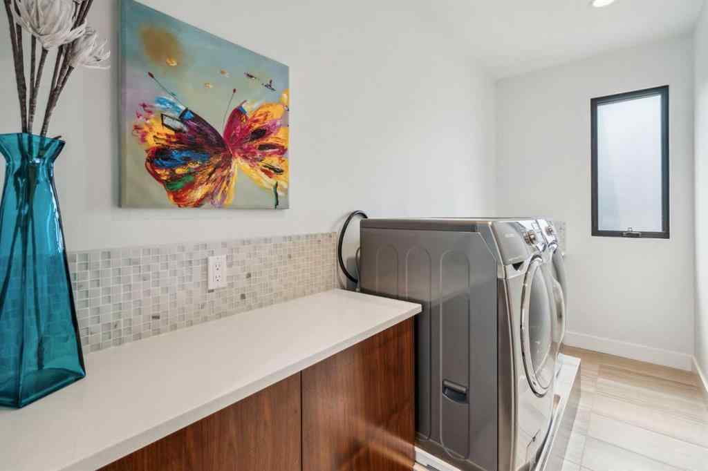 MLS® A2255613 - 708 33A Street NW in Parkdale Calgary, Residential