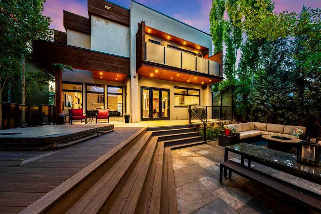 MLS® A2255613 - 708 33A Street NW in Parkdale Calgary, Residential