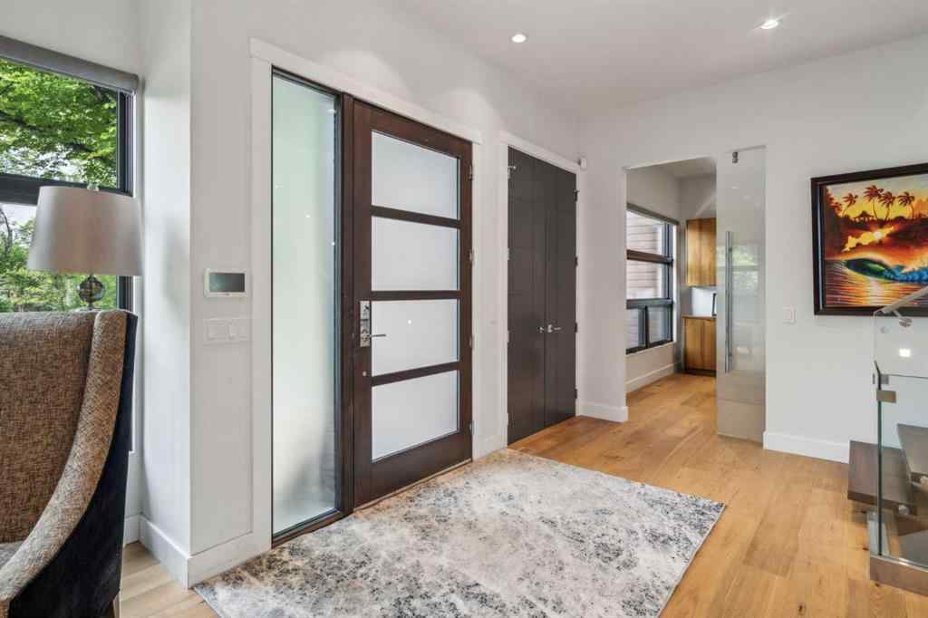 MLS® A2255613 - 708 33A Street NW in Parkdale Calgary, Residential