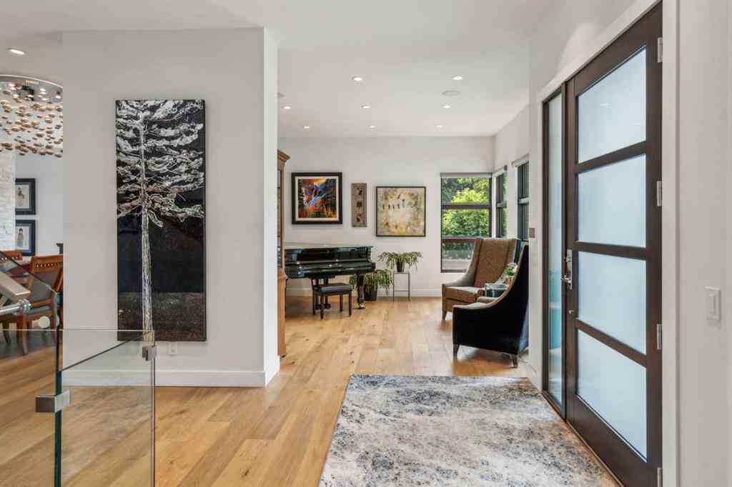 MLS® A2255613 - 708 33A Street NW in Parkdale Calgary, Residential
