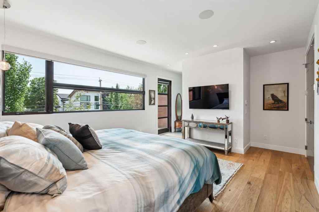 MLS® A2255613 - 708 33A Street NW in Parkdale Calgary, Residential