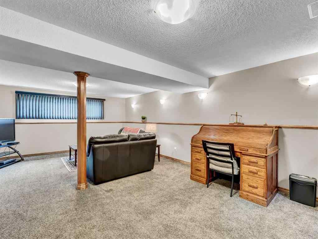 MLS® A2255614 - 816 5 Street SE in NONE Redcliff, Residential