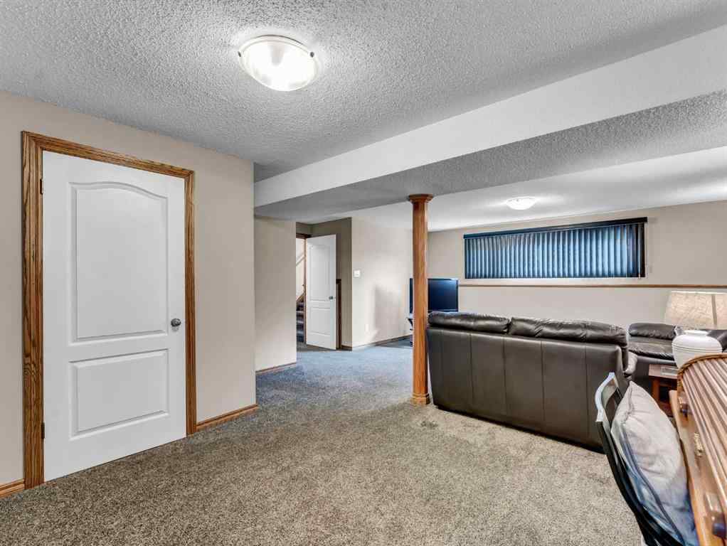 MLS® A2255614 - 816 5 Street SE in NONE Redcliff, Residential