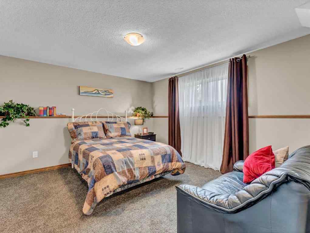 MLS® A2255614 - 816 5 Street SE in NONE Redcliff, Residential