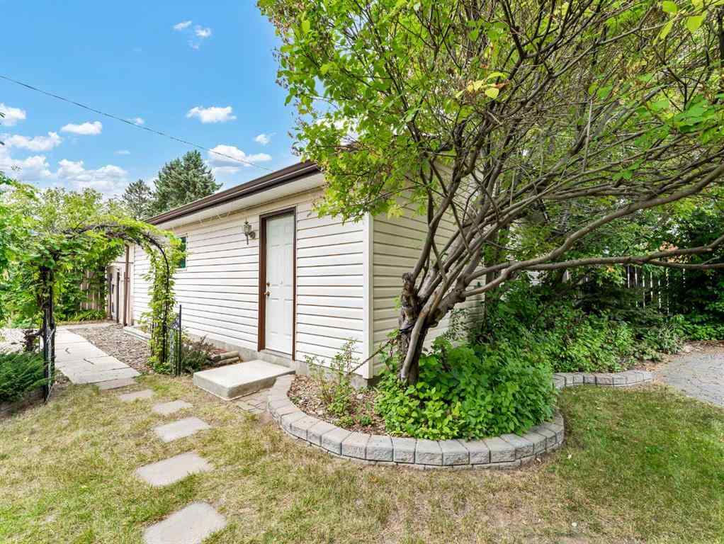 MLS® A2255614 - 816 5 Street SE in NONE Redcliff, Residential