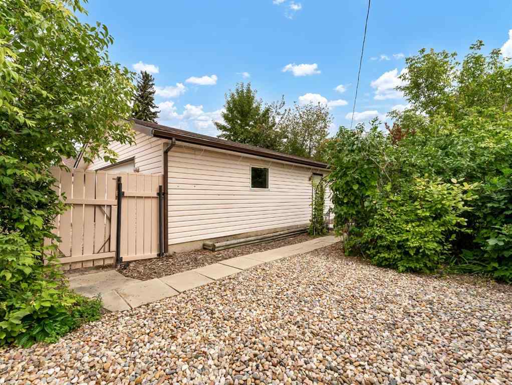 MLS® A2255614 - 816 5 Street SE in NONE Redcliff, Residential