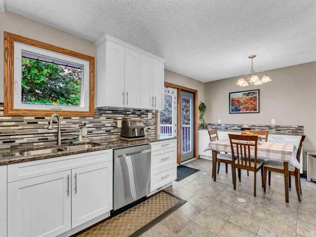 MLS® A2255614 - 816 5 Street SE in NONE Redcliff, Residential